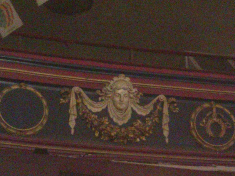 Close up of Upper Circle balcony adornment. (Bar). Published on 22-10-2022 