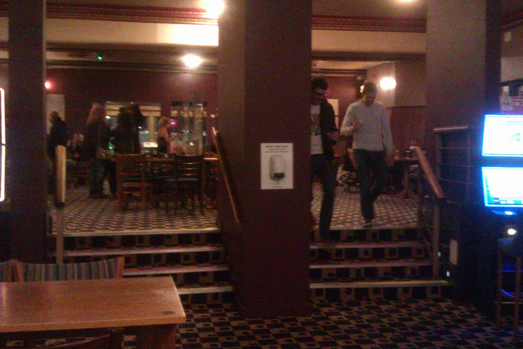 The bar upper level floor. (Bar). Published on 22-10-2022
