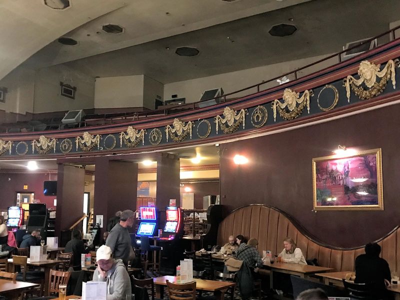 View of the old cinema circle. (Bar). Published on 15-07-2023 