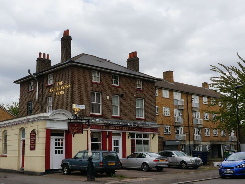 (Pub, External). Published on 12-05-2013