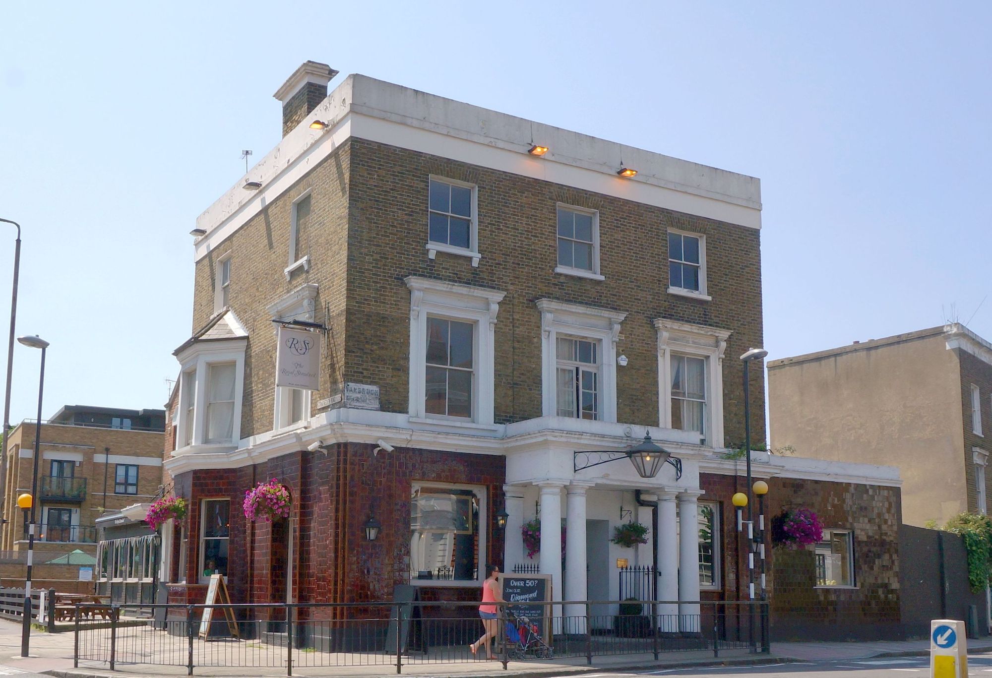 (Pub, External). Published on 09-07-2013