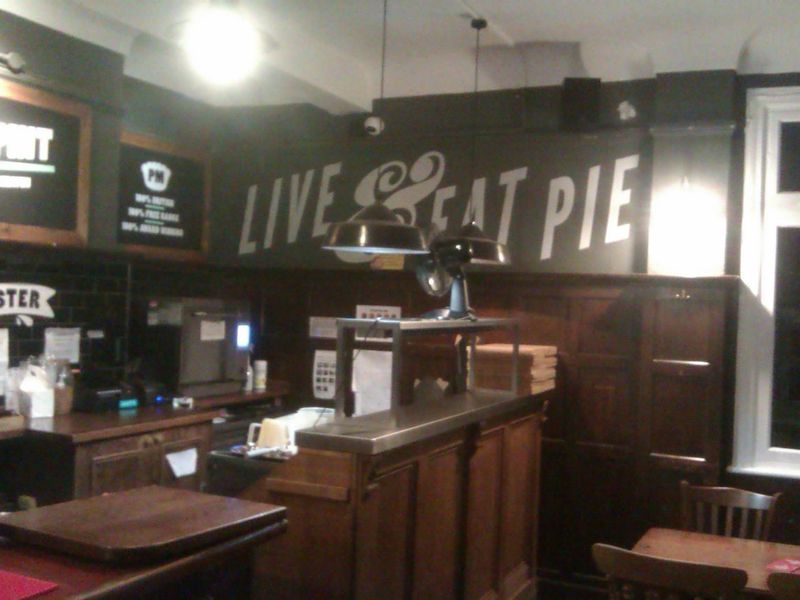 Saloon bar pie servery. (Restaurant). Published on 24-10-2022