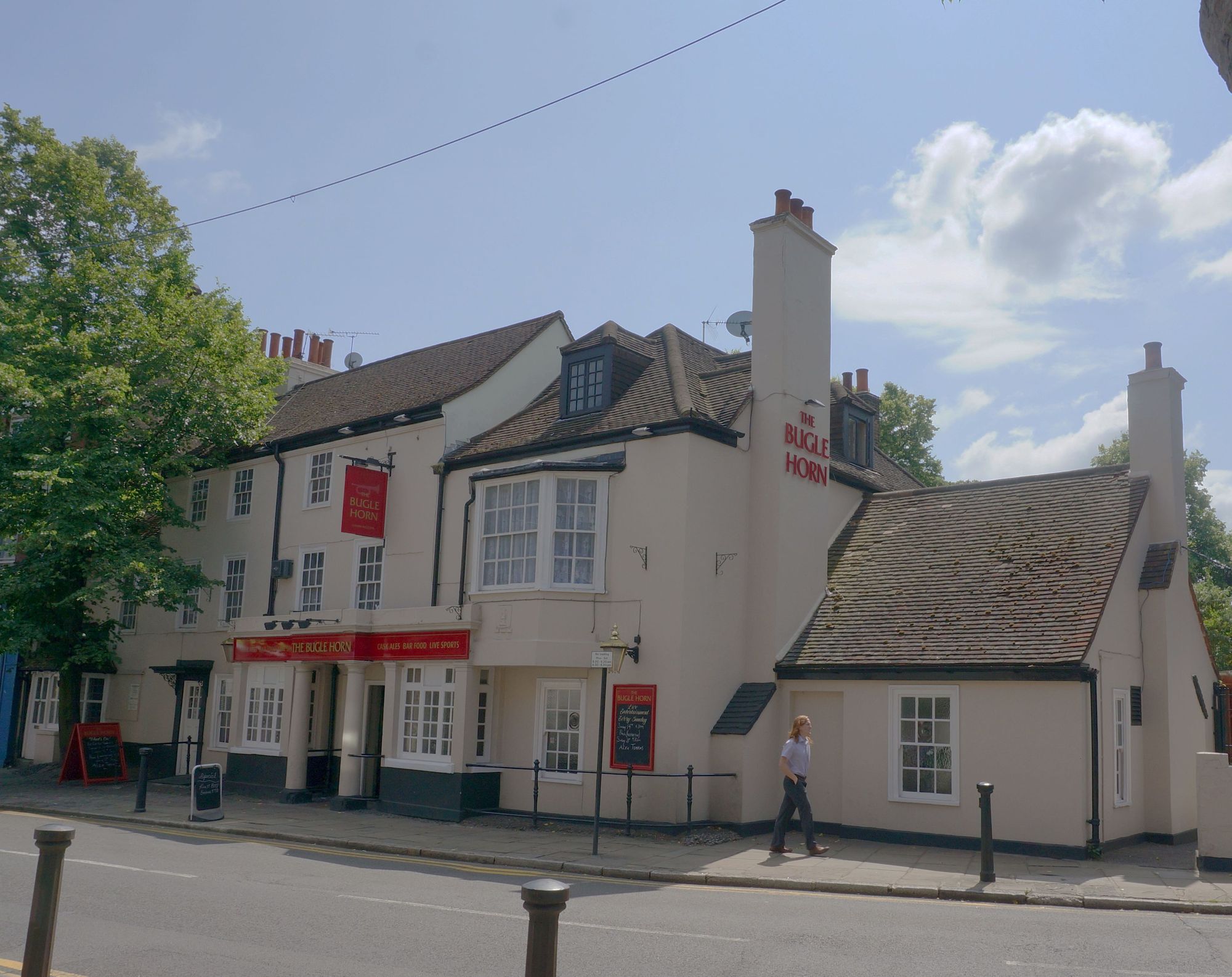 Corner street frontage. (Pub, External). Published on 10-07-2013