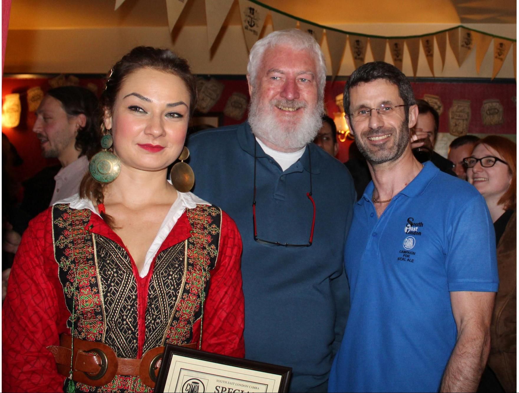 An award presentation. (Publican, Branch, Award). Published on 26-11-2017