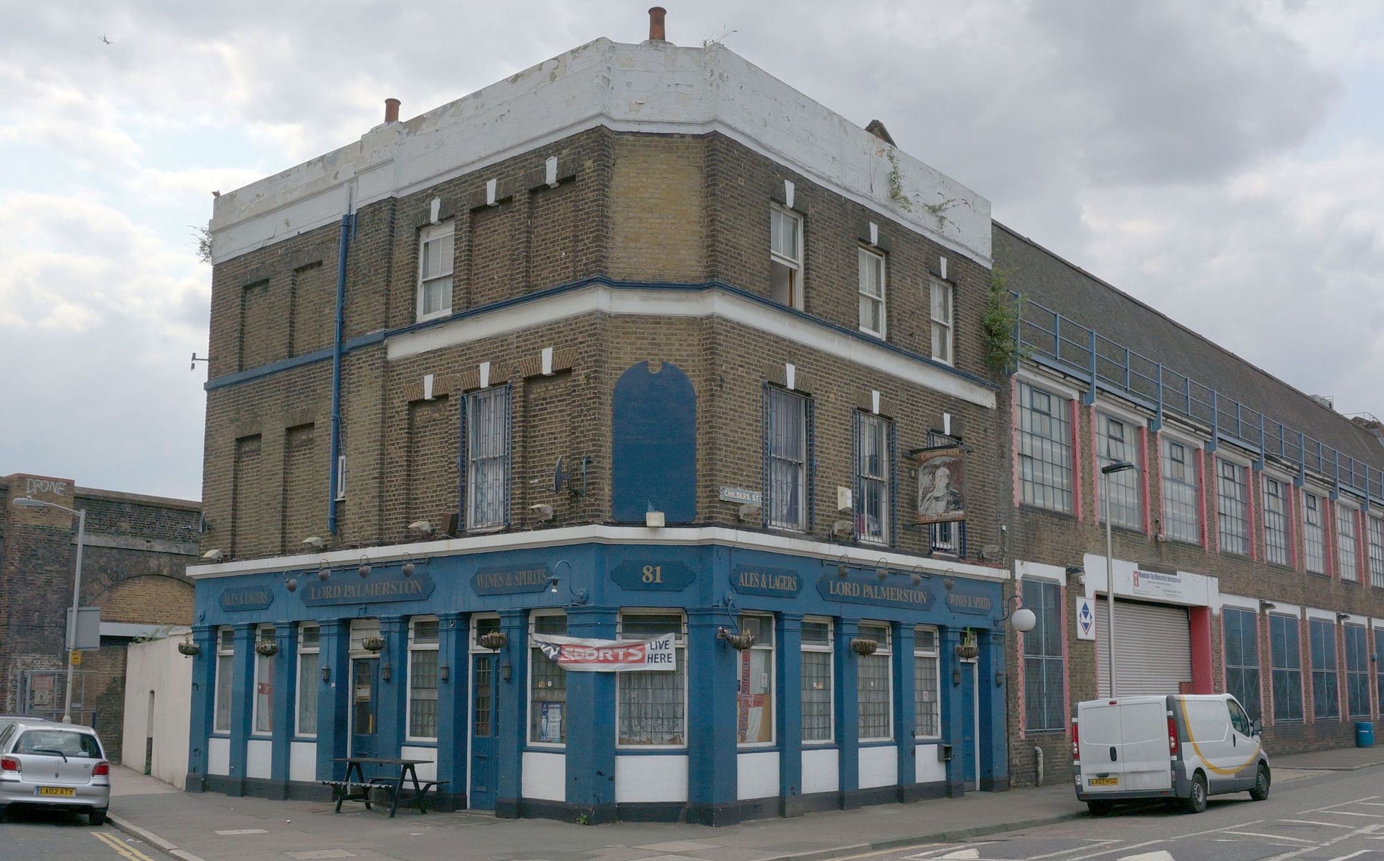 (Pub, External). Published on 28-06-2013