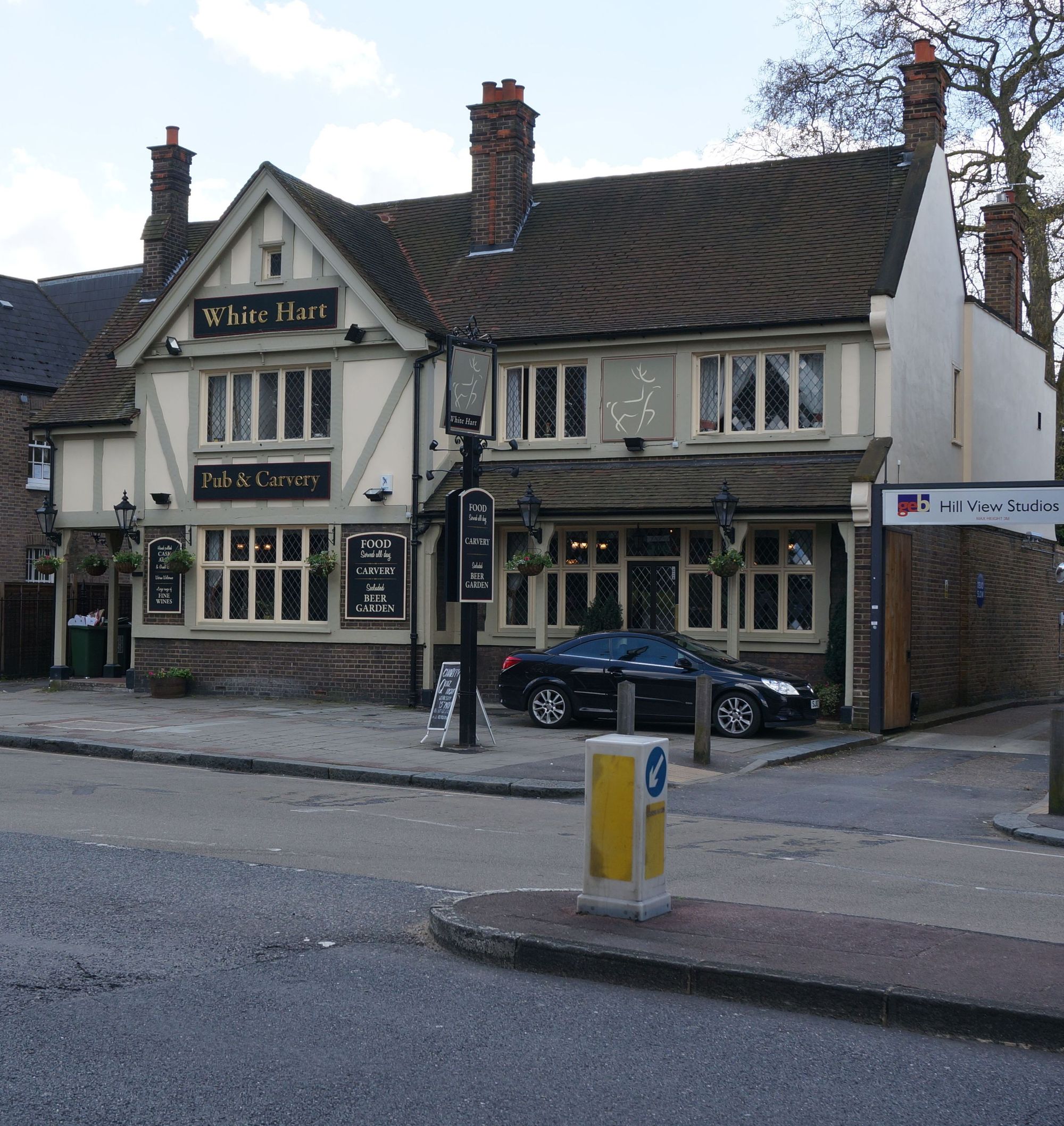 (Pub, External). Published on 16-05-2013