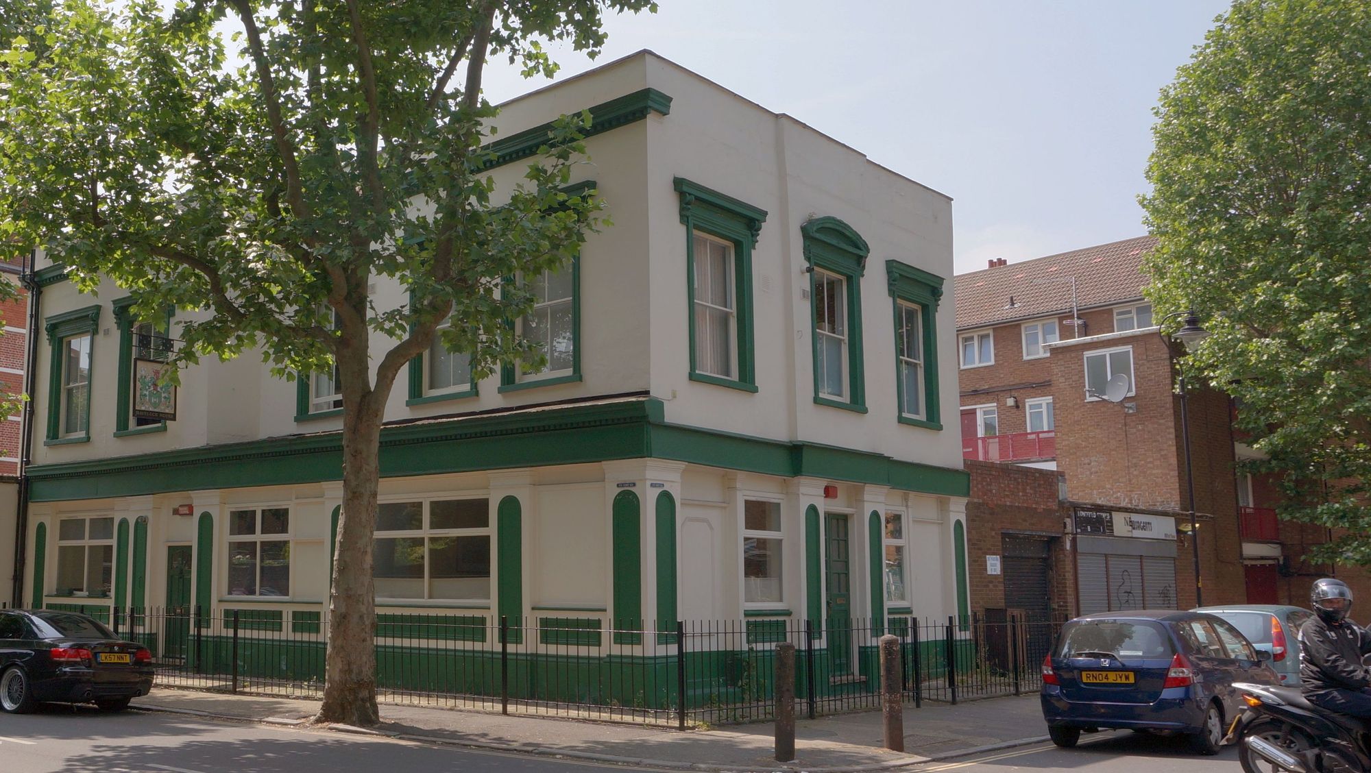 (Pub, External). Published on 22-06-2013