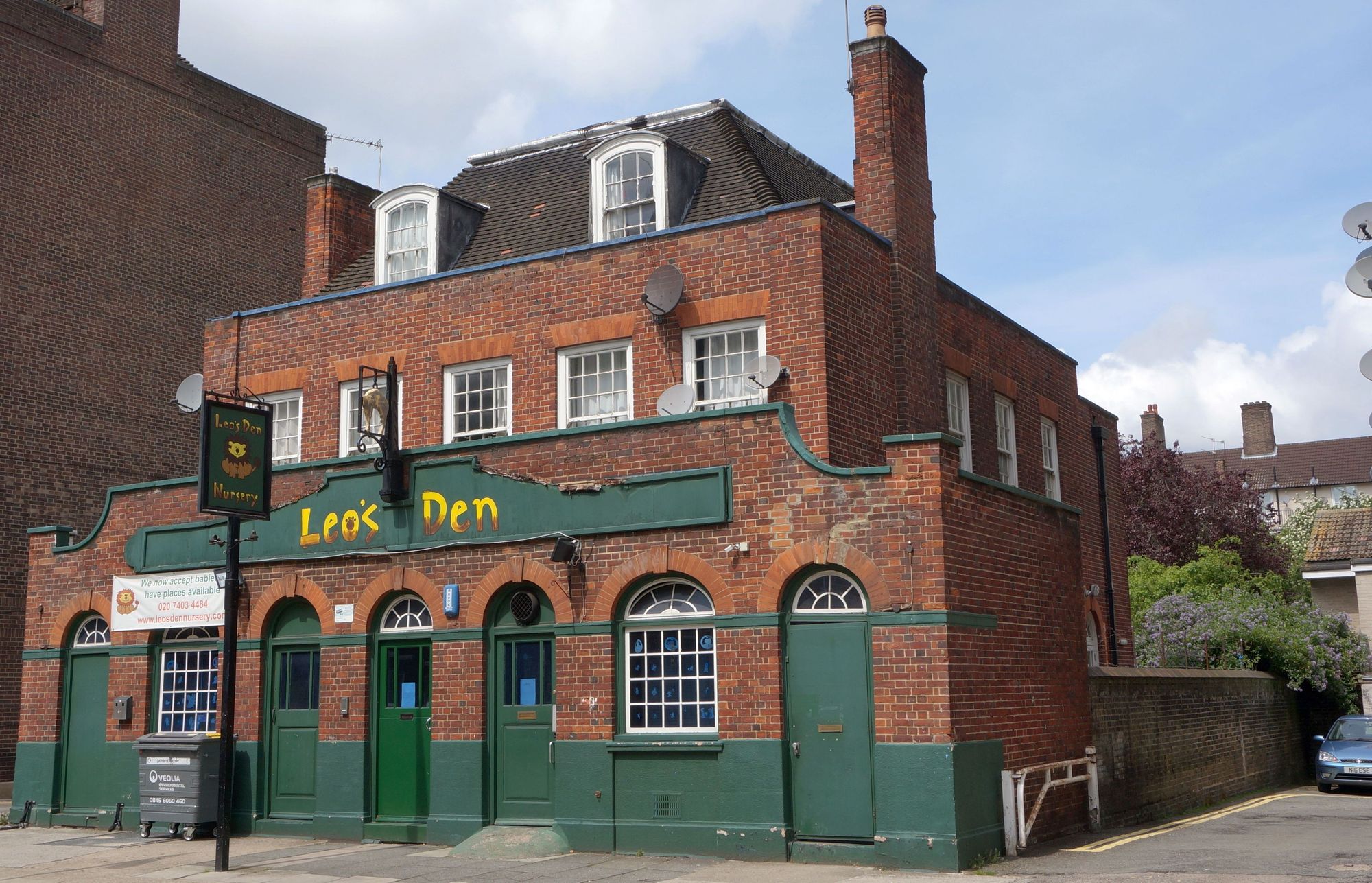 (Pub, External). Published on 25-05-2013