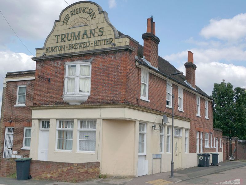 (Pub, External). Published on 25-06-2013 