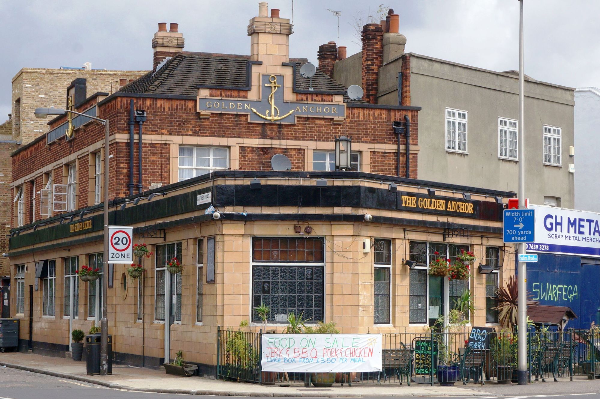 (Pub, External). Published on 29-07-2013