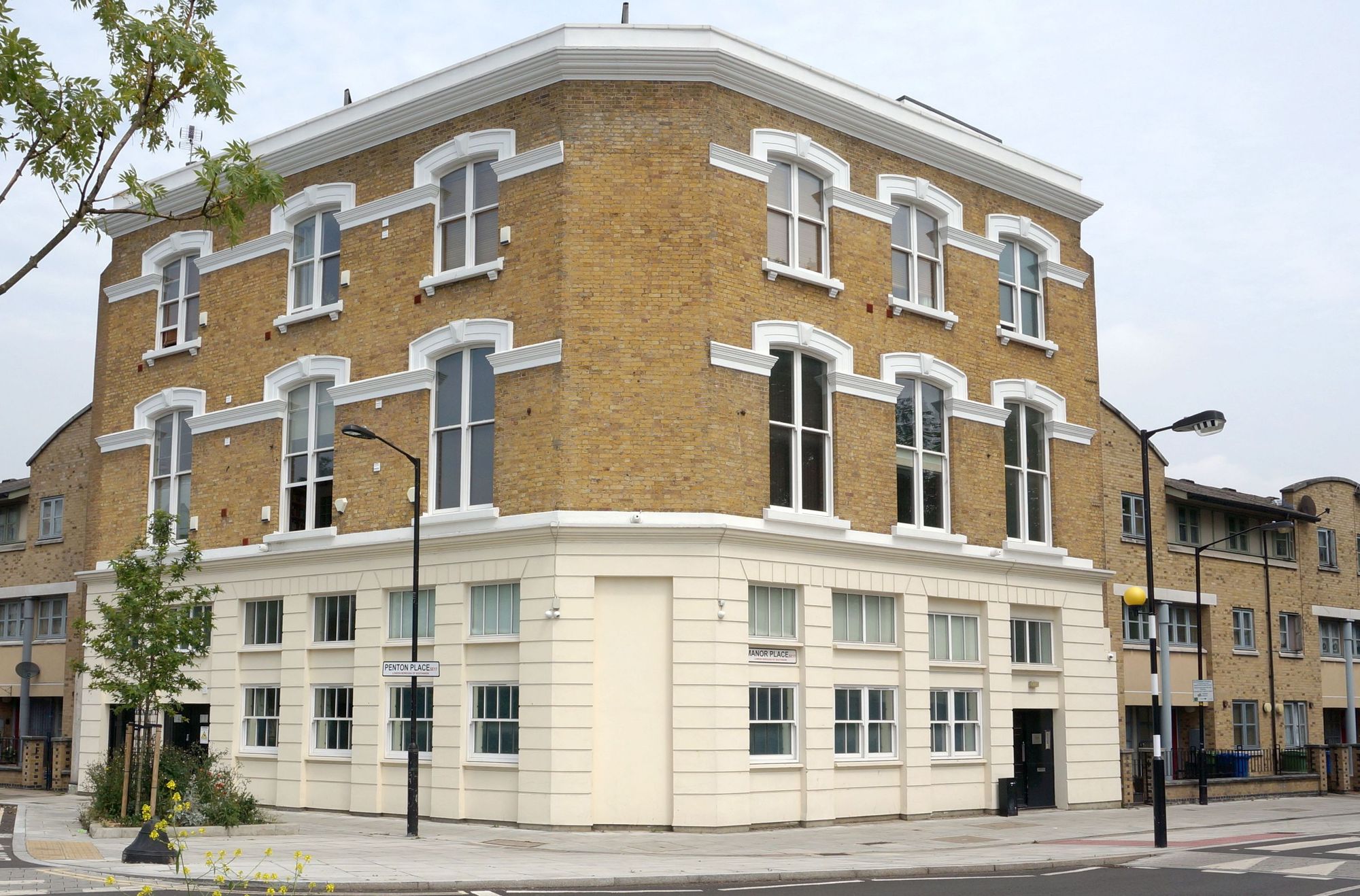 (Pub, External). Published on 22-06-2013