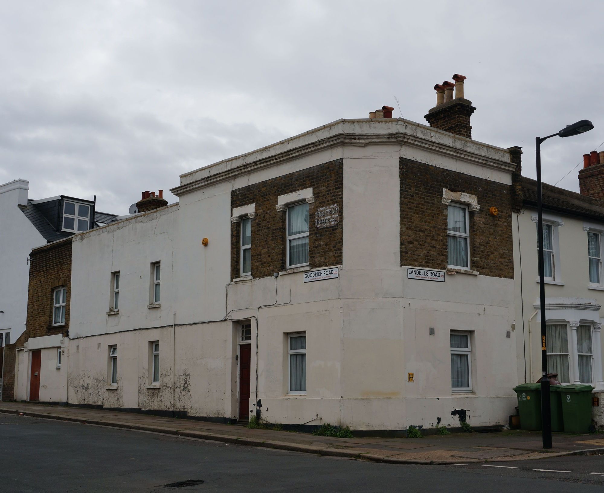 (Pub, External). Published on 14-05-2013