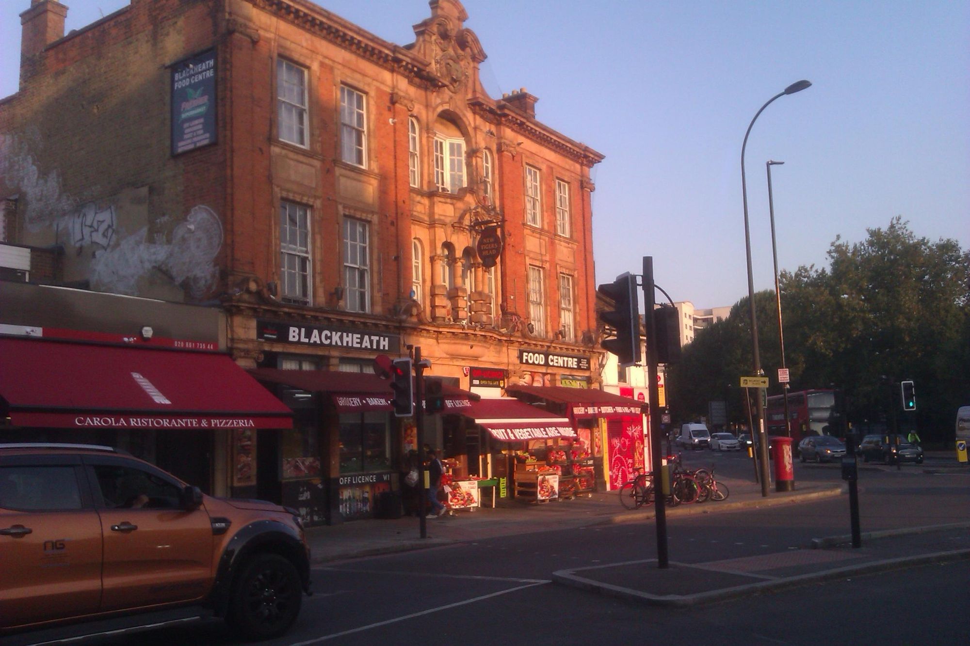 September 2024 street frontage after shop conversion. (Pub, External). Published on 20-09-2024