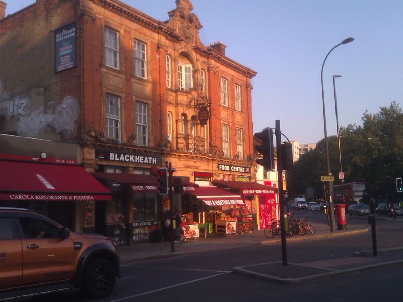 September 2024 street frontage after shop conversion. (Pub, External). Published on 20-09-2024