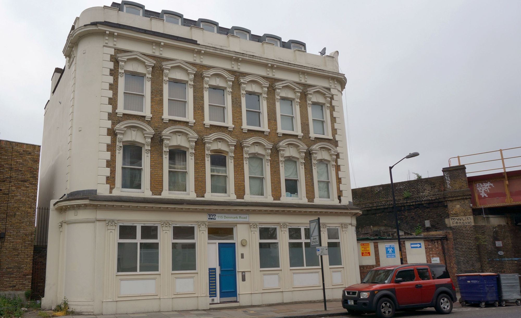 (Pub, External). Published on 22-05-2013