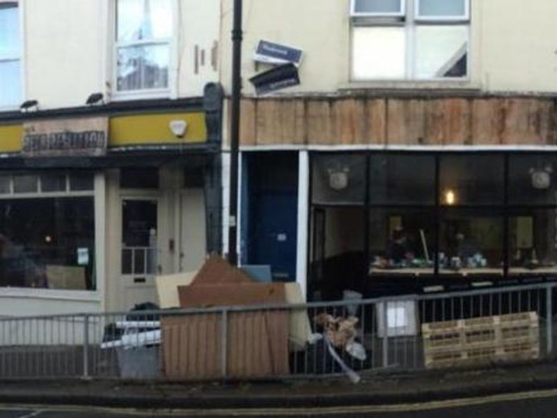 Beer Rebellion (old pub left, new right). (External). Published on 17-01-2015 