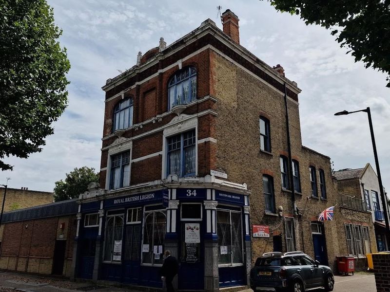 Exterior of the pub, 2025. (Pub, External, Key). Published on 29-09-2025