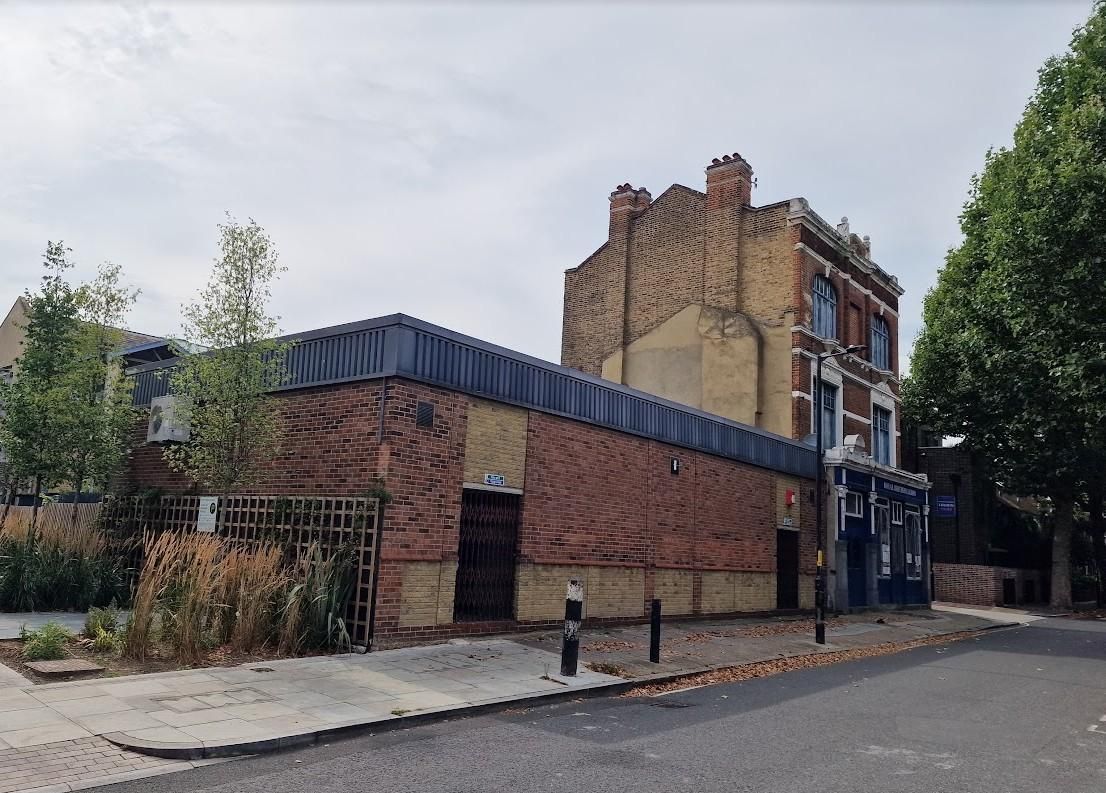 Exterior of the pub, 2025. (Pub, External). Published on 29-09-2025