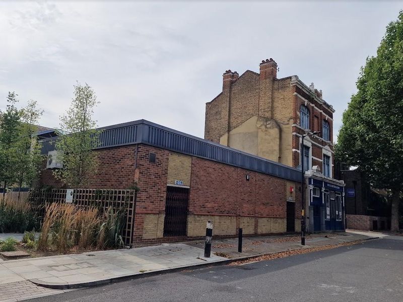 Exterior of the pub, 2025. (Pub, External). Published on 29-09-2025 