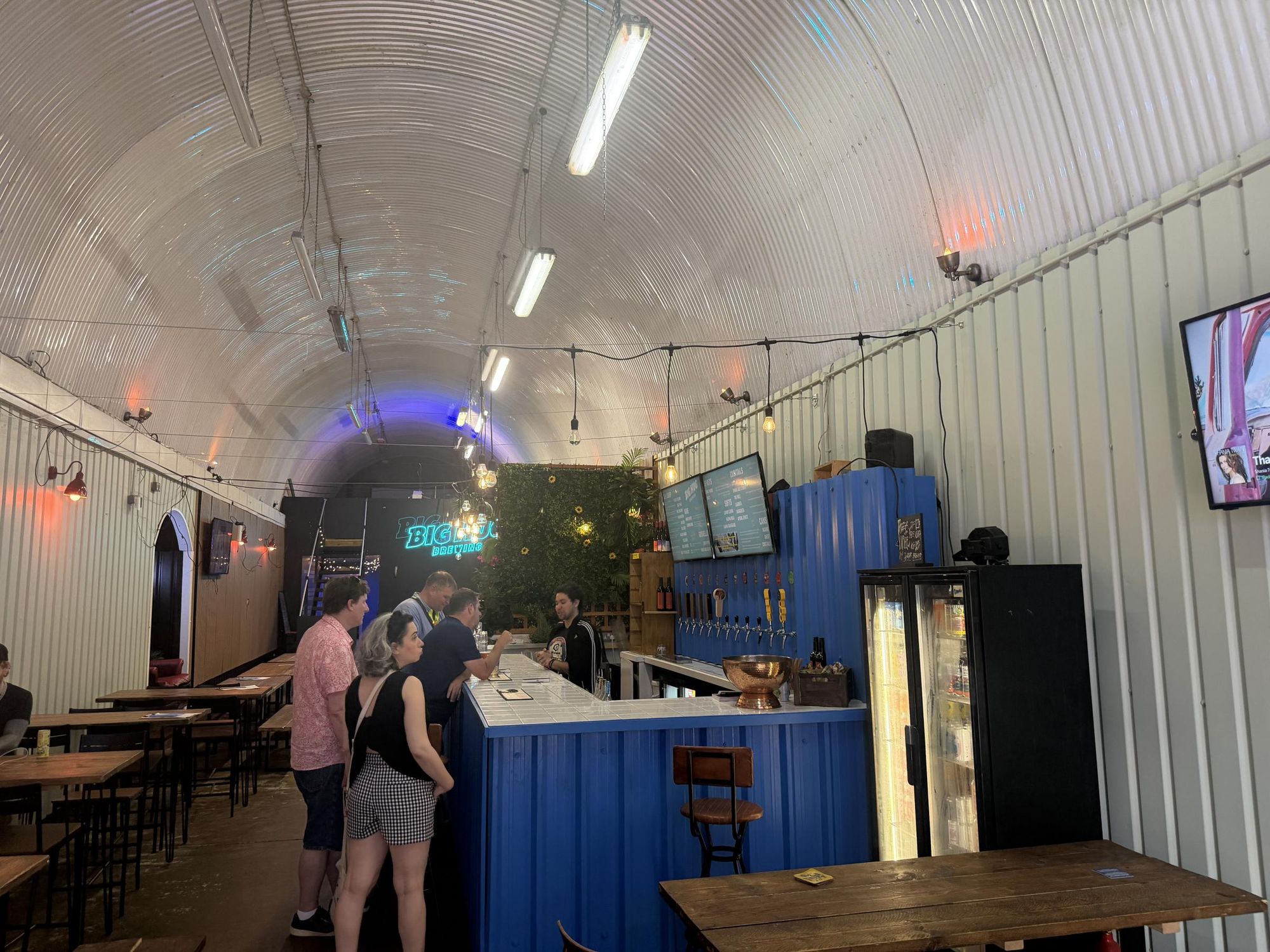 Interior and bar area, 2026. (Pub, Bar, Publican, Customers). Published on 21-06-2026