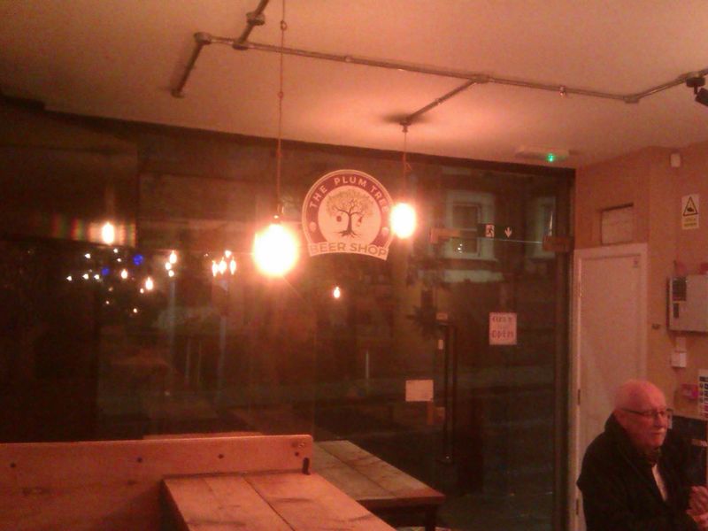 Interior towards front windows. (Bar). Published on 11-01-2023