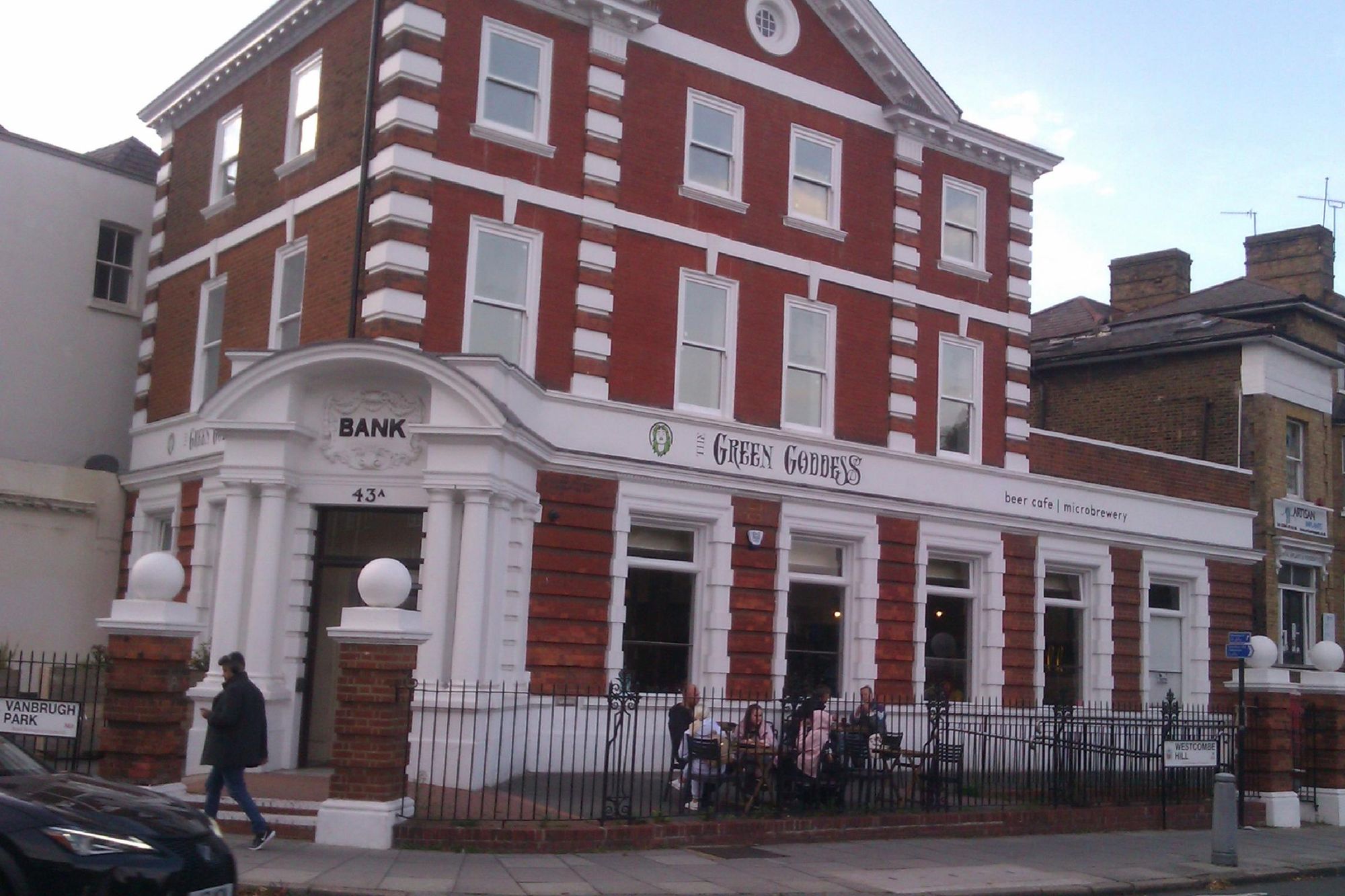 Exterior from roundabout. (Pub, External, Key). Published on 23-09-2022