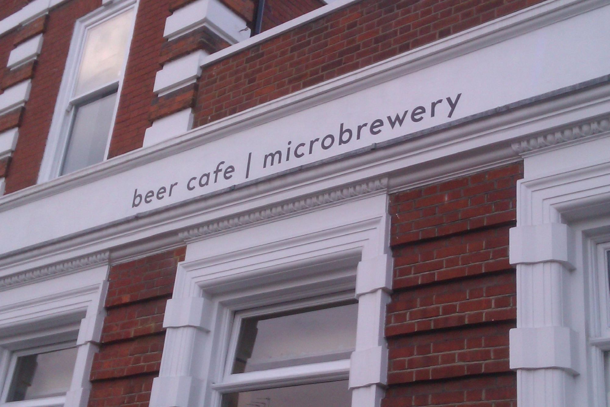 Pub sign. (Sign). Published on 23-09-2022