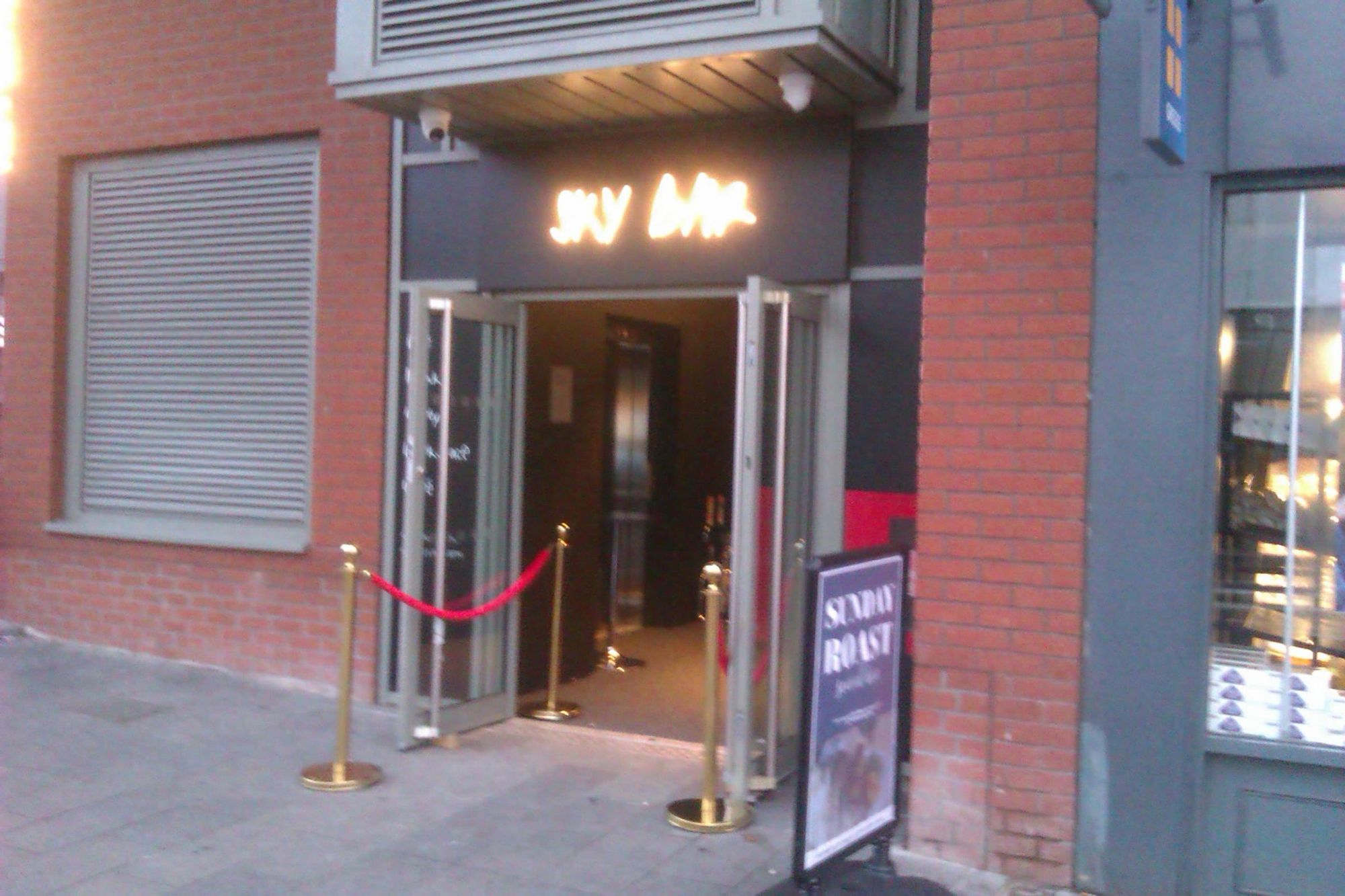 Street entrance. (Pub, External). Published on 21-10-2022