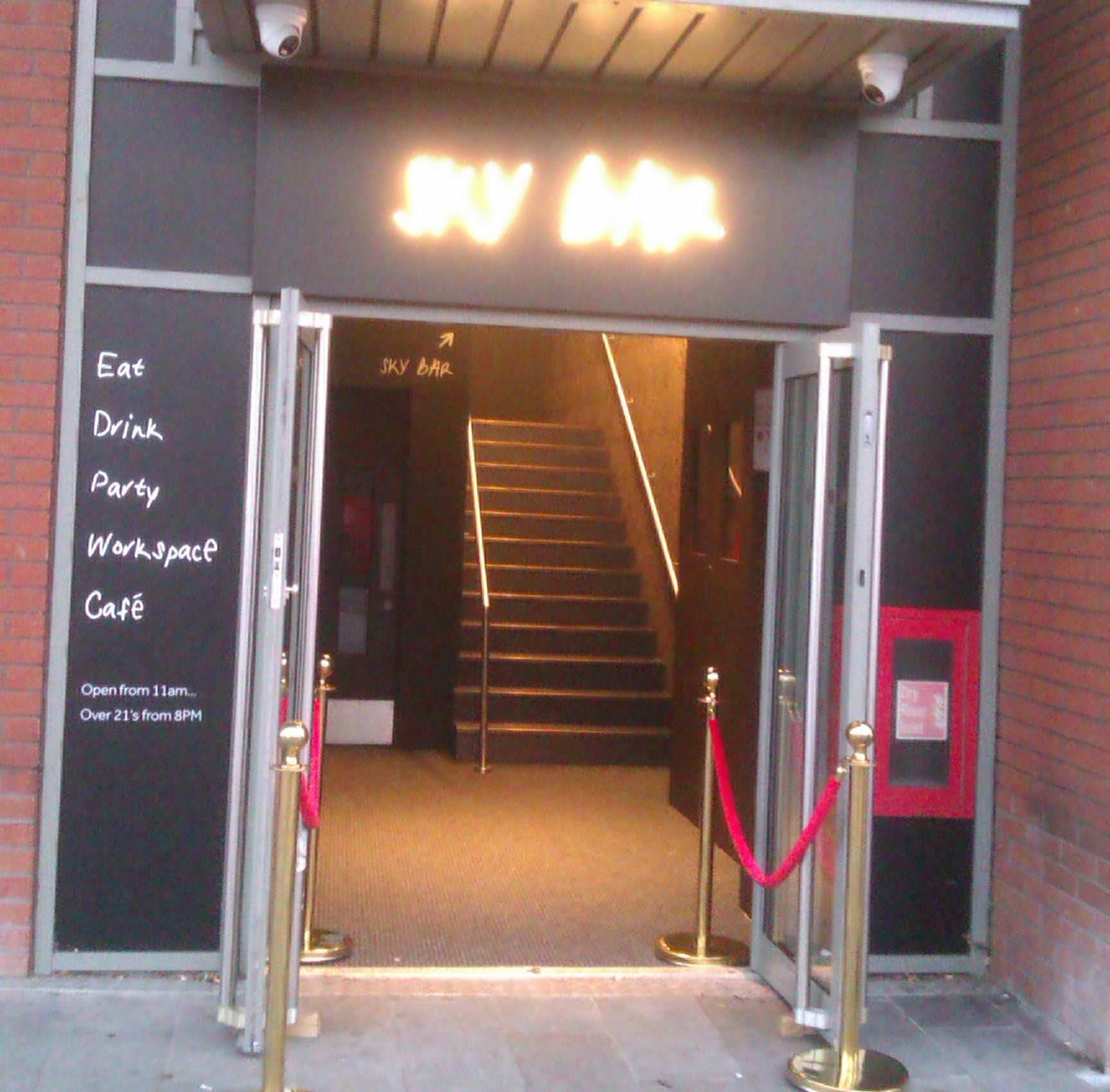 Entrance from street. (Pub, External, Key). Published on 21-10-2022