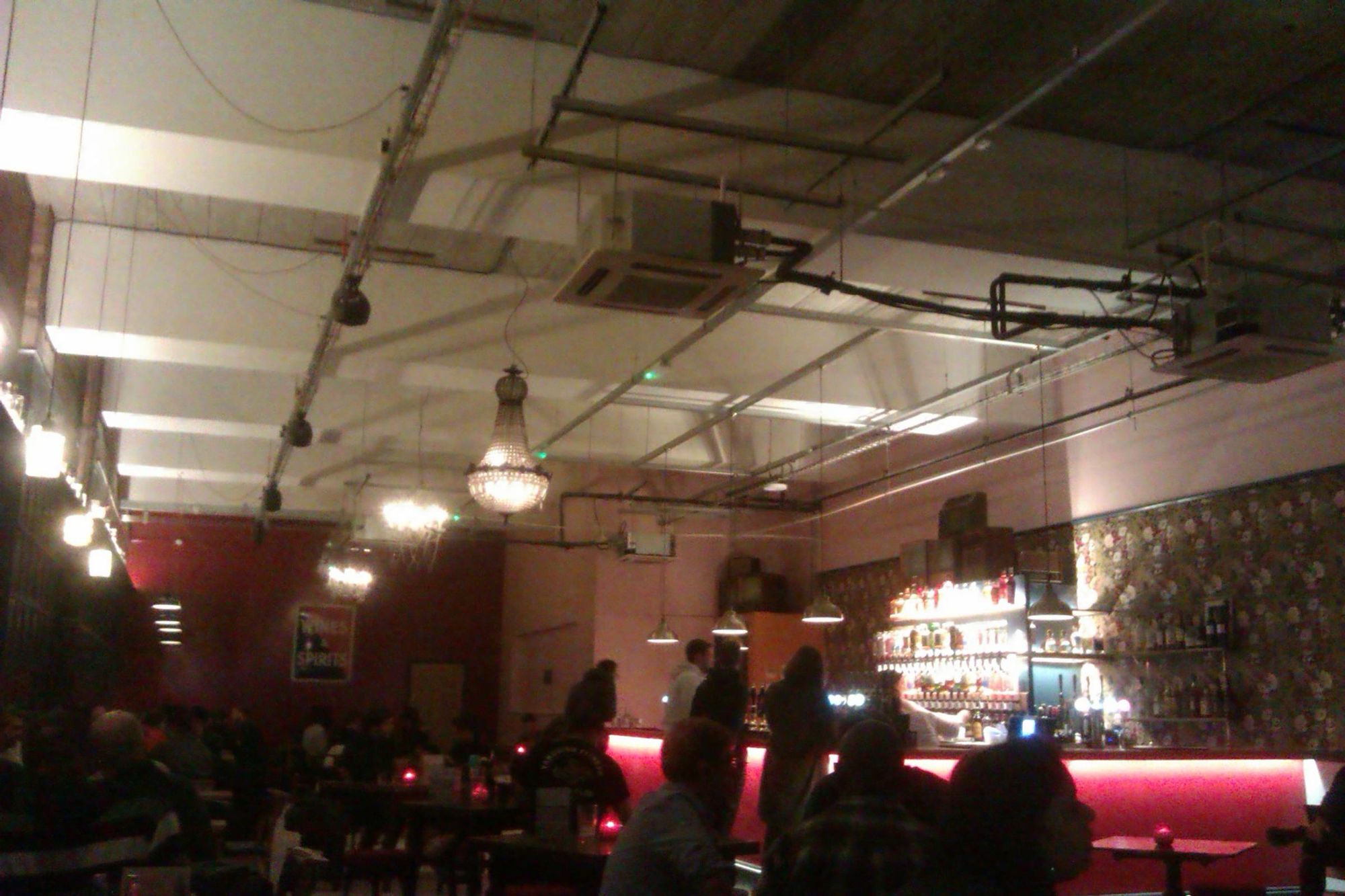 The view from the front corner seats. (Bar). Published on 06-11-2022