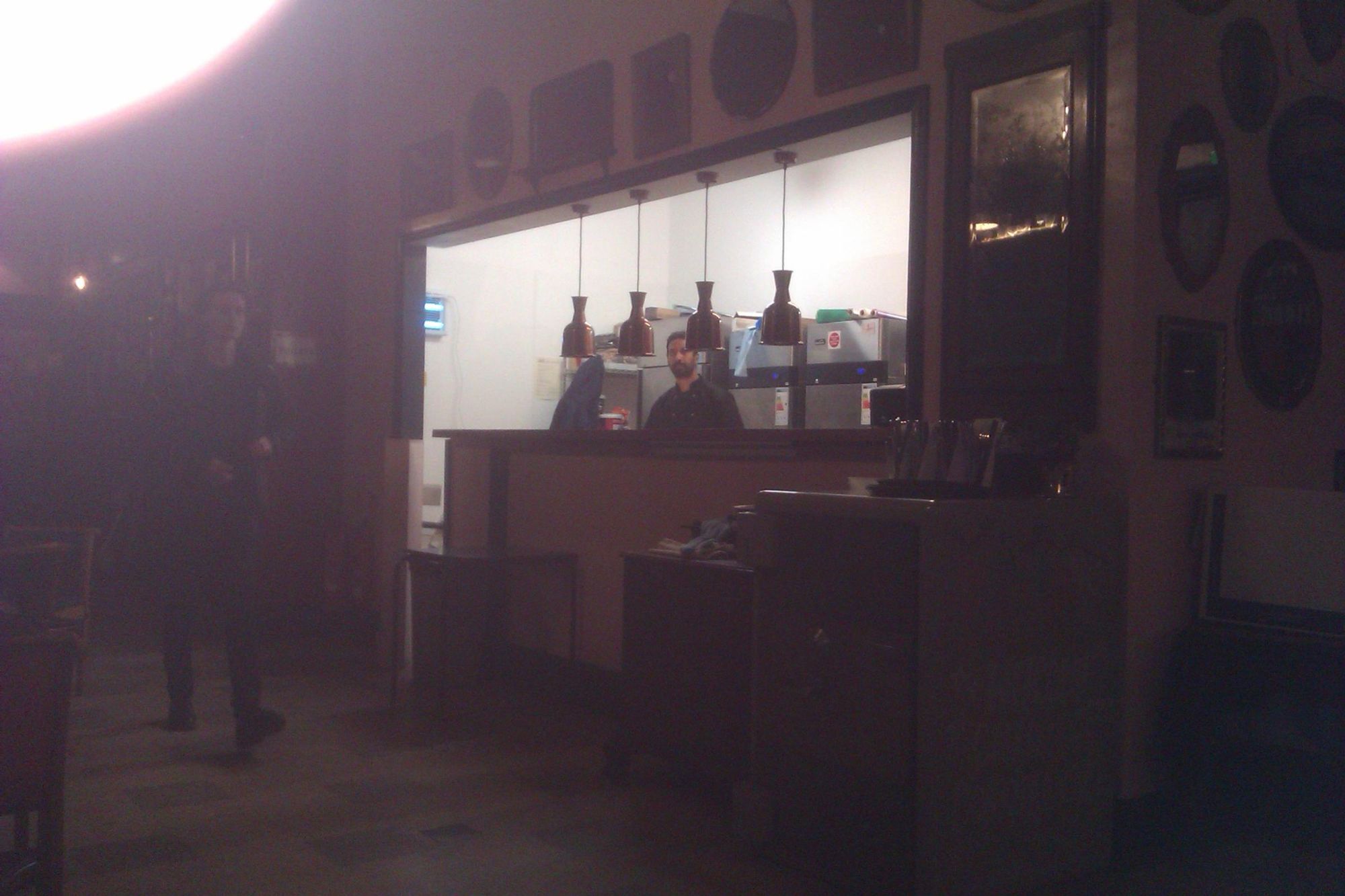 Open to view kitchen. (Bar, Restaurant). Published on 21-01-2024