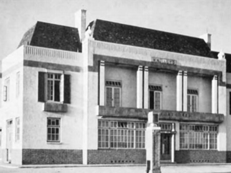 Pub exterior while still open. (Pub, External, Key). Published on 22-09-2026 