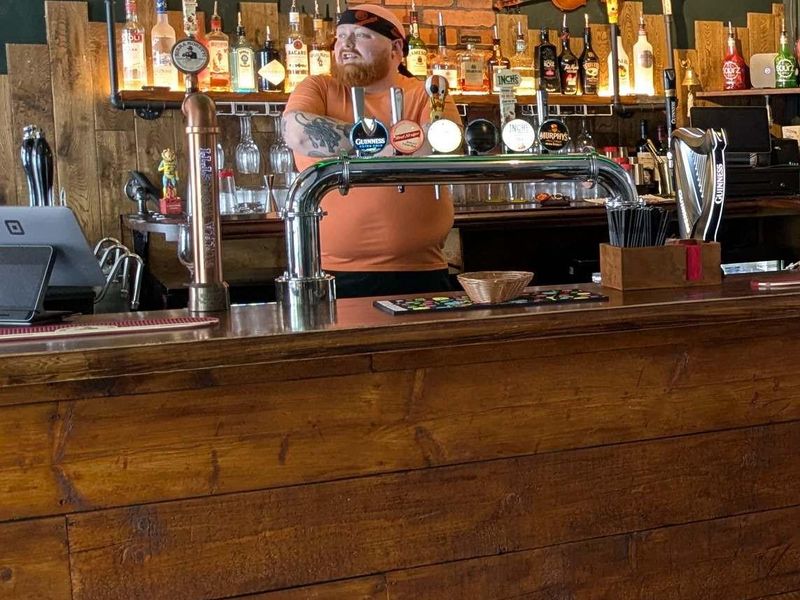(Bar). Published on 02-05-2025