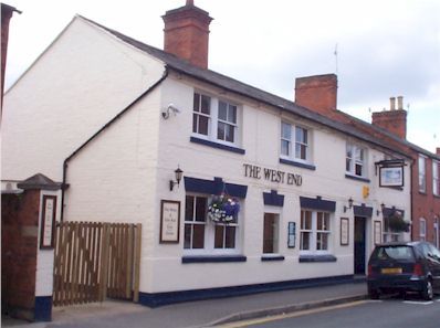 Stratford upon avon - New Bulls Head. (Pub, External). Published on 19-12-2013