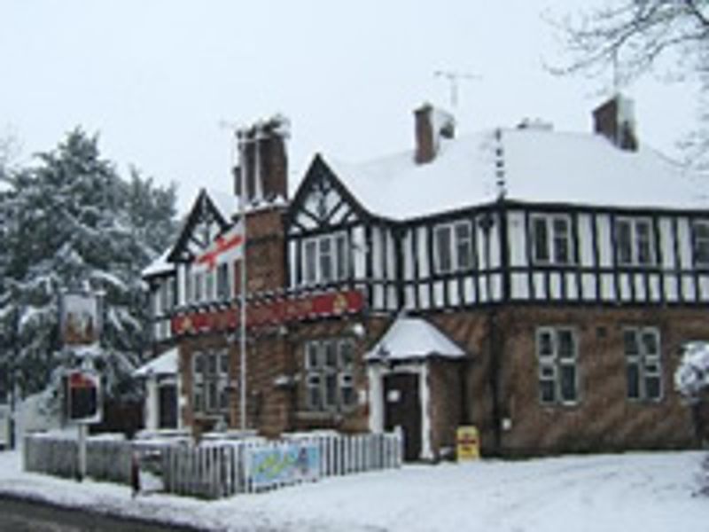 Alcester - The White Lion. (Pub, External). Published on 19-12-2013