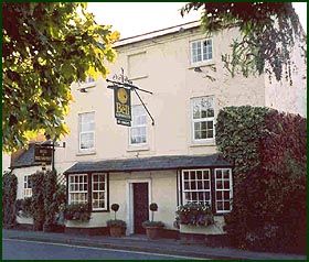 Alderminster - The Bell. (Pub, External). Published on 19-12-2013