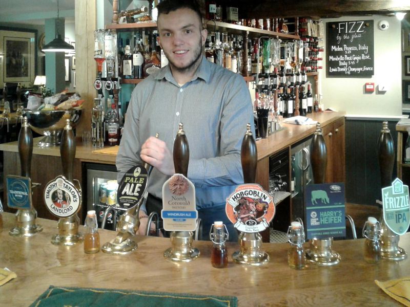 (Bar, Publican). Published on 08-11-2018 