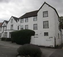 Evesham - Evesham Hotel. (Pub, External). Published on 20-12-2013