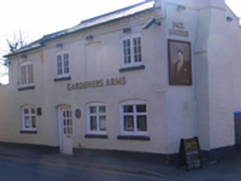 Evesham - Gardeners Arms. (Pub, External). Published on 20-12-2013