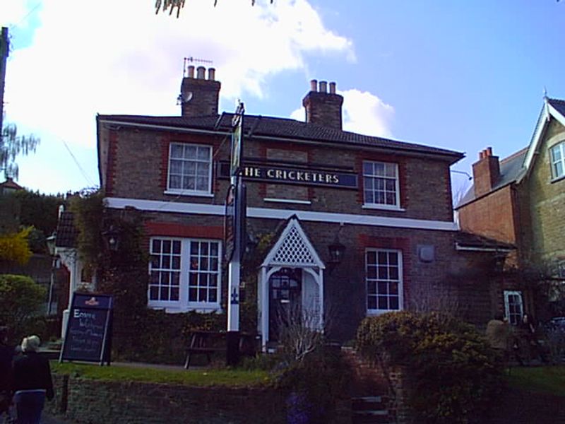 Cricketers - Farncombe. (Pub). Published on 03-11-2012
