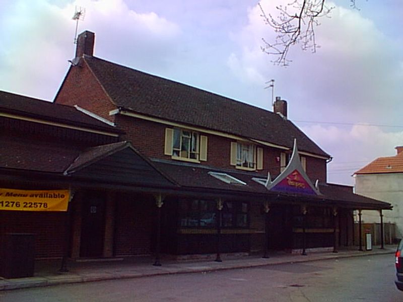 Crab & Dragon - Camberley. (Pub). Published on 03-11-2012