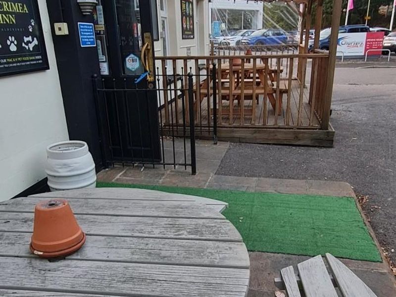 Decking outside pub entrance. (External). Published on 30-08-2024 