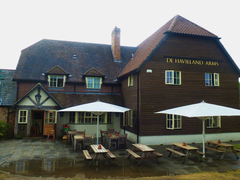 De Havilland Arms, Elvetham Village. (Pub, External). Published on 01-10-2013 