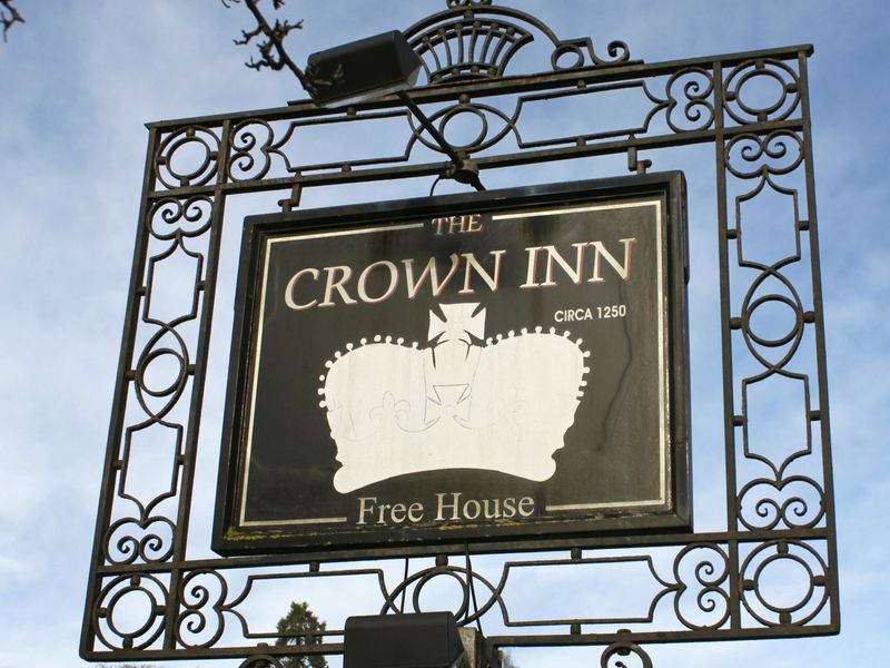 Crown Inn, Chiddingfold. (Pub, External). Published on 08-04-2014