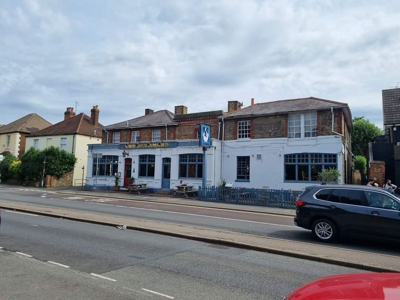 (Pub, External, Key). Published on 03-08-2022