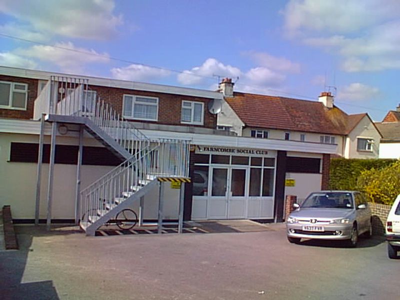 Farncombe Social Club - Farncombe. (Pub). Published on 03-11-2012