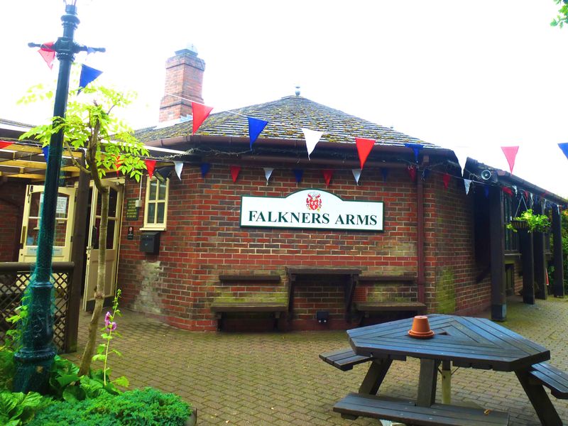 Falkner Arms, Fleet. (Pub, External). Published on 01-10-2013 