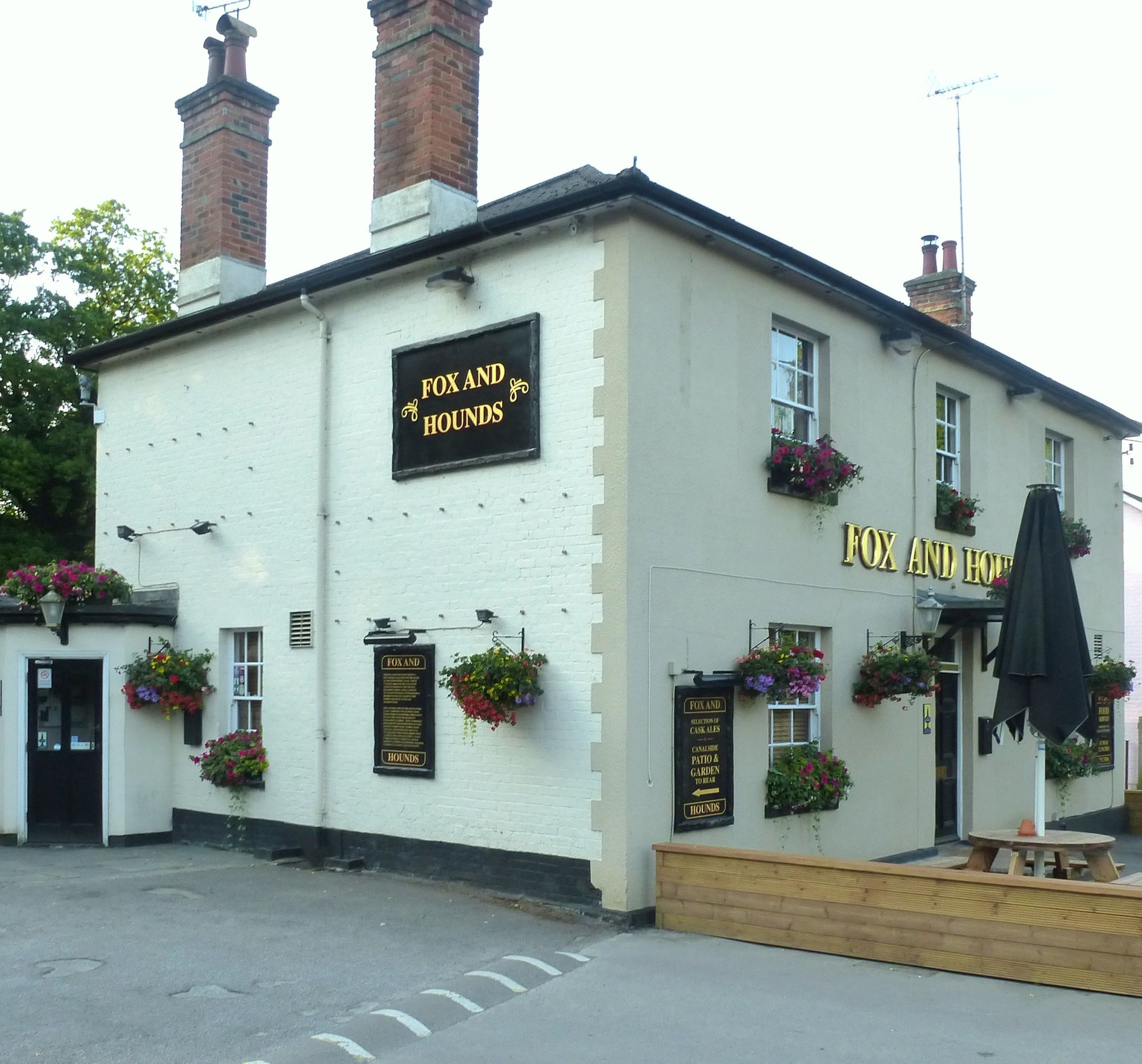 Fox & Hounds, Church Crookham. (Pub, External). Published on 01-10-2013