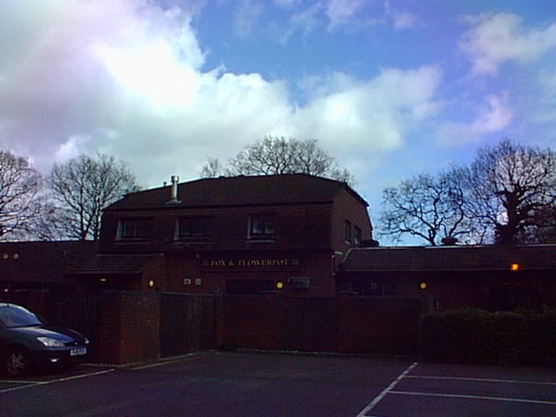 Fox & Flowerpot - Knaphill. (Pub). Published on 03-11-2012 