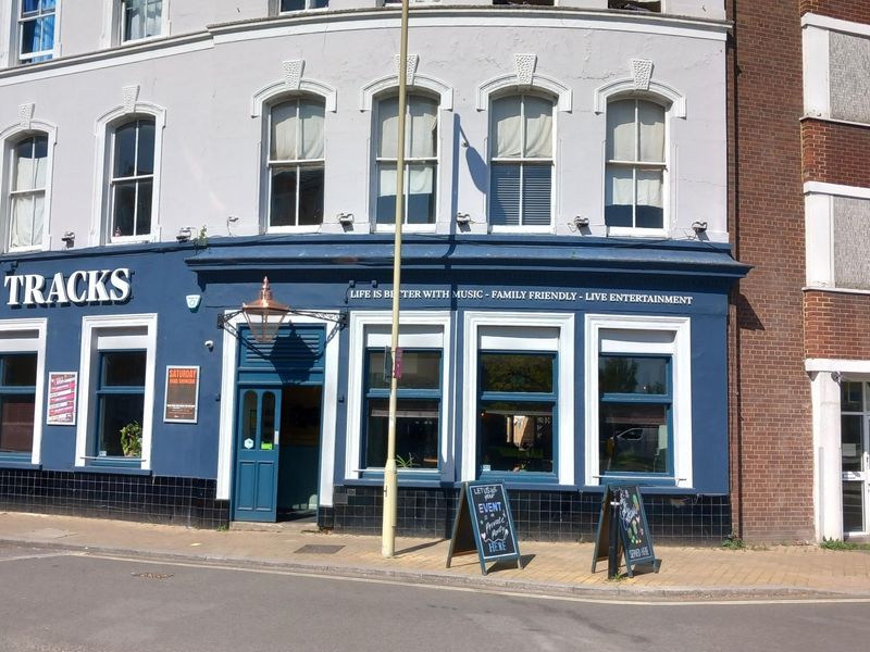 (Pub, External, Key). Published on 10-06-2025
